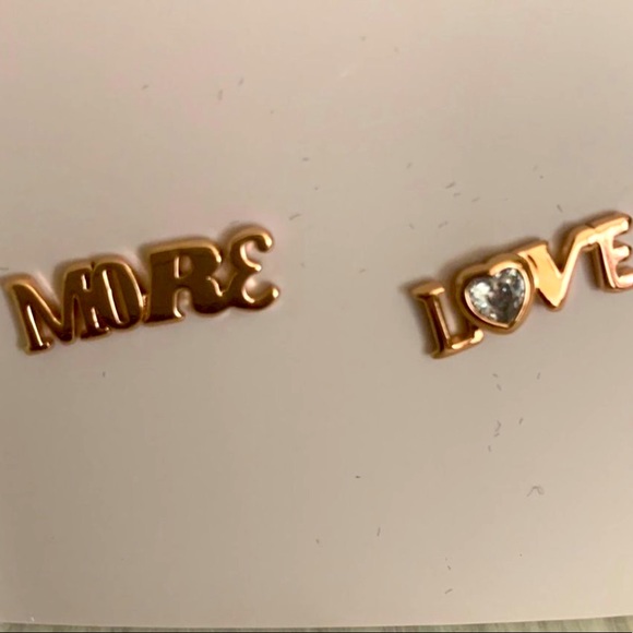 New KATE SPADE NEW YORK
Gold-Tone Cubic Zirconia "More Love" Stud Earrings - Picture 8 of 9